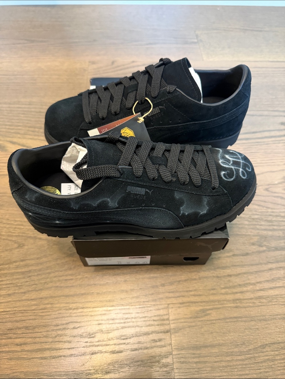 Unique style Men's puma Black Suede limited edition Shoes size 10.5